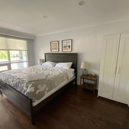 Yonge And Finch Subway !L Spacious & Bright Private Bedroom With Shared Amenties โตรอนโต ภายนอก รูปภาพ